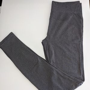 Uniqlo airism legging. Size small.